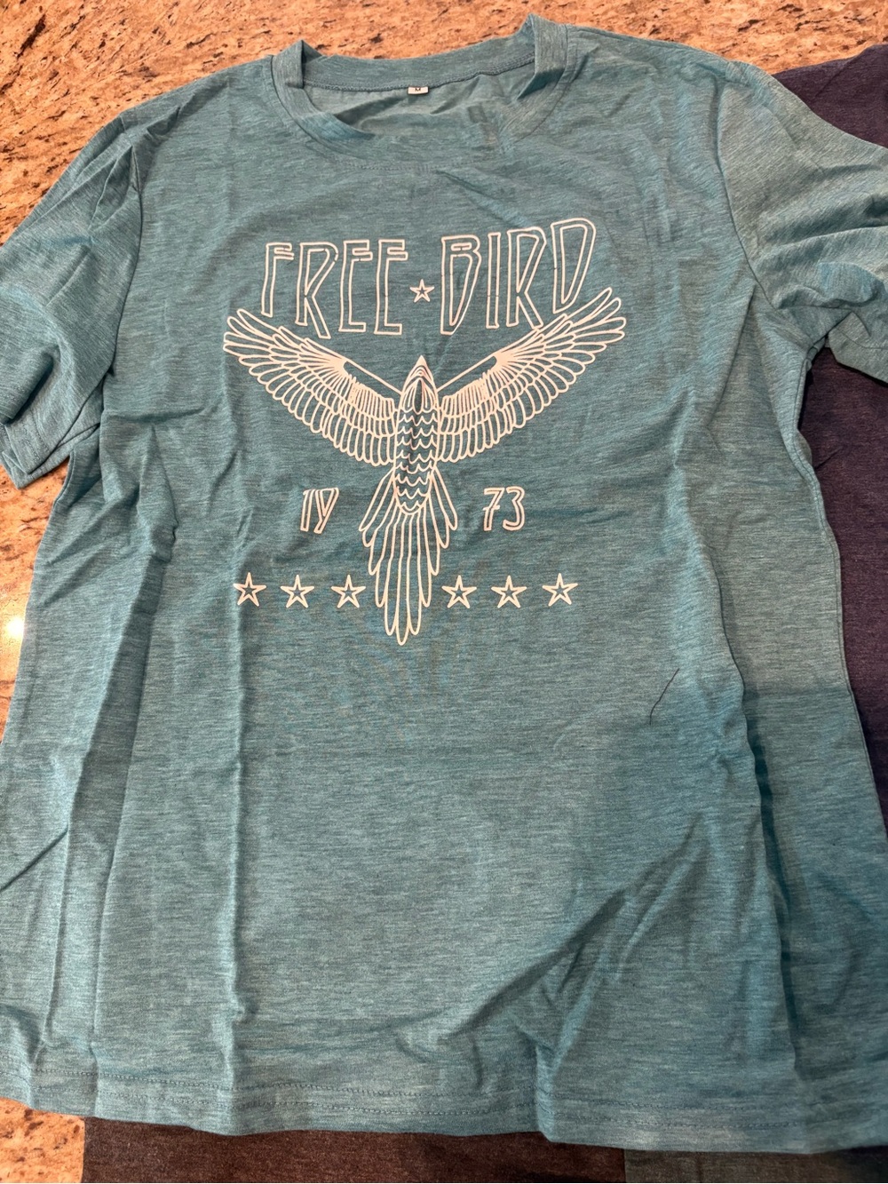 Set of 4 women’s graphic tees - Picture 13 of 16